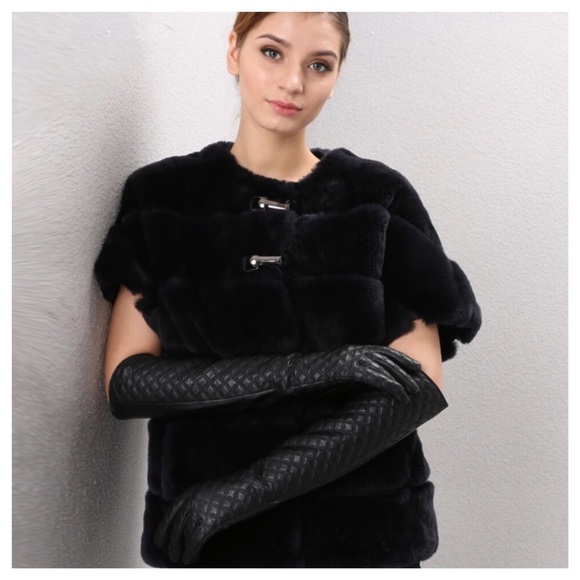 Leather Quilted Cashmere The Lauren Gloves - Picture 4 of 8